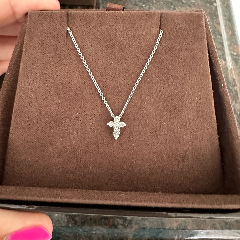 NEW Roberto Coin Diamond Baby Cross Necklace